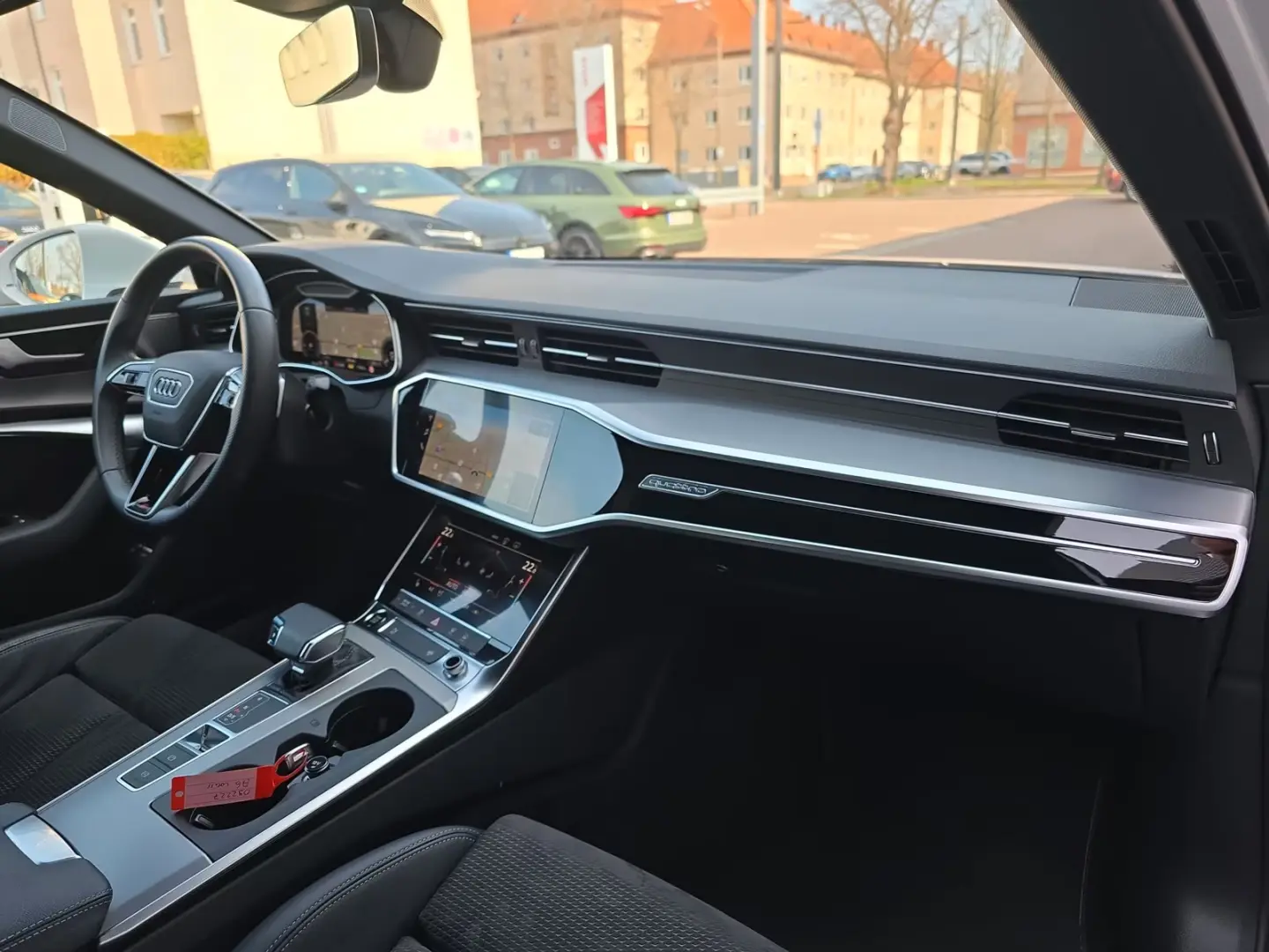 Audi A6 Limuzină 50 TFSIe qu S line AHK B&O