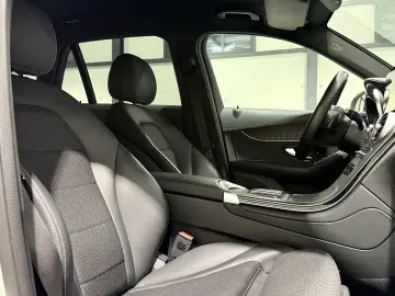 Mercedes GLC 300 de 4Matic Parktronic Scaune incalzite LED
