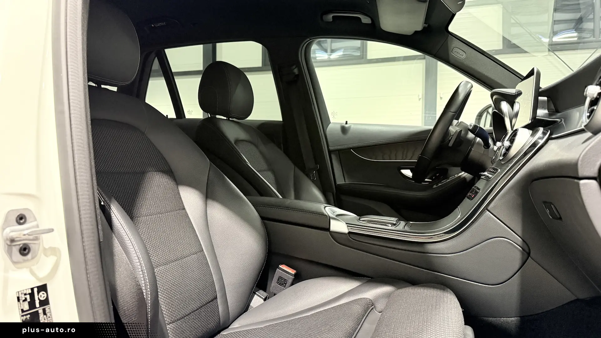 Mercedes GLC 300 de 4Matic Parktronic Scaune incalzite LED