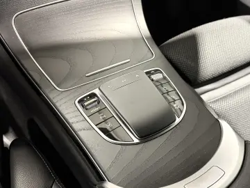 Mercedes GLC 300 de 4Matic Parktronic Scaune incalzite LED