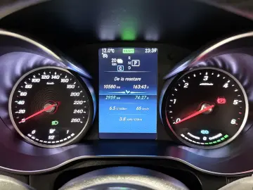 Mercedes GLC 300 de 4Matic Parktronic Scaune incalzite LED