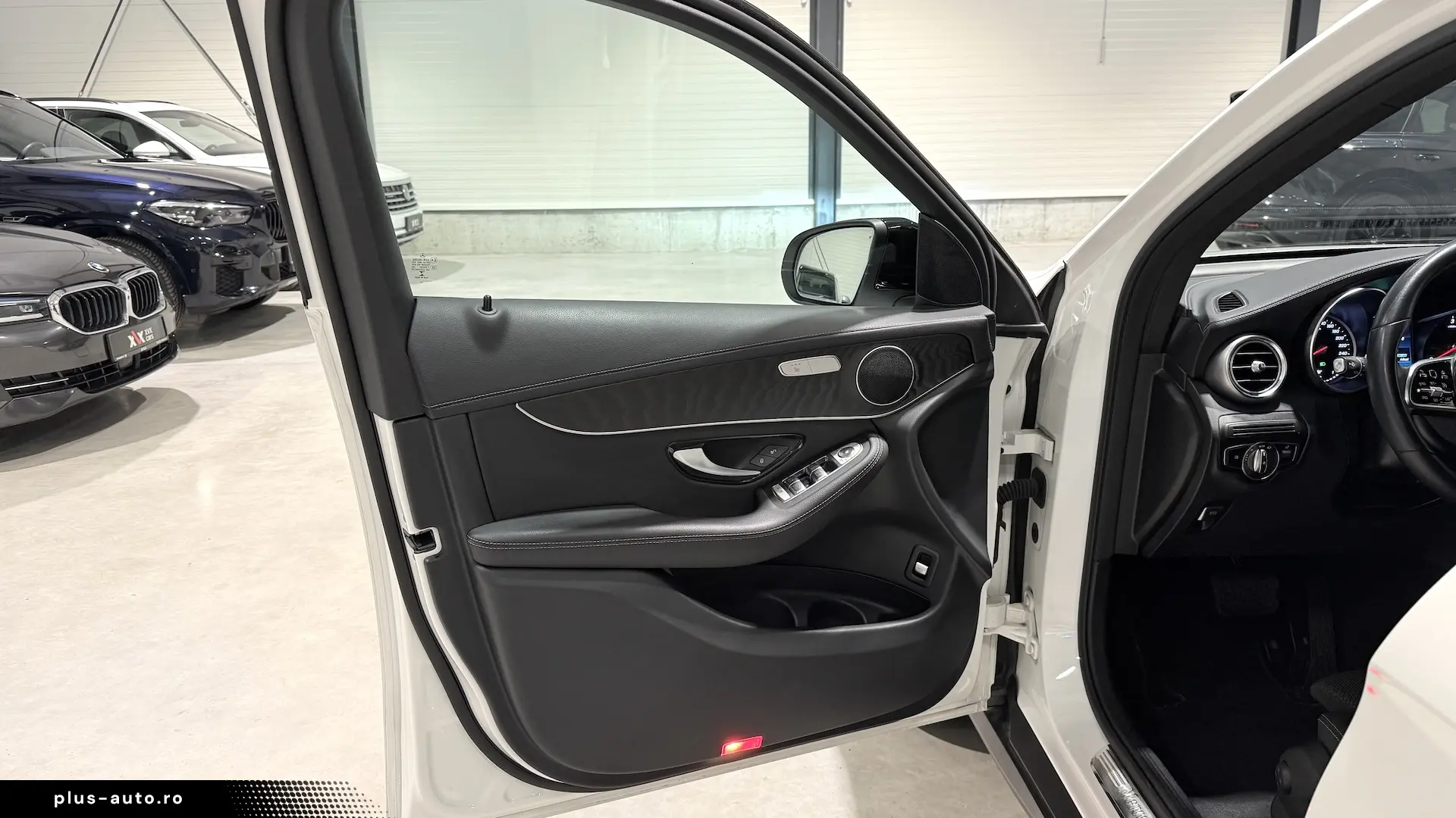 Mercedes GLC 300 de 4Matic Parktronic Scaune incalzite LED