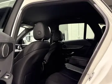 Mercedes GLC 300 de 4Matic Parktronic Scaune incalzite LED