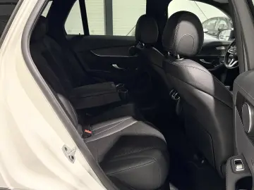 Mercedes GLC 300 de 4Matic Parktronic Scaune incalzite LED