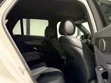 Mercedes GLC 300 de 4Matic Parktronic Scaune incalzite LED