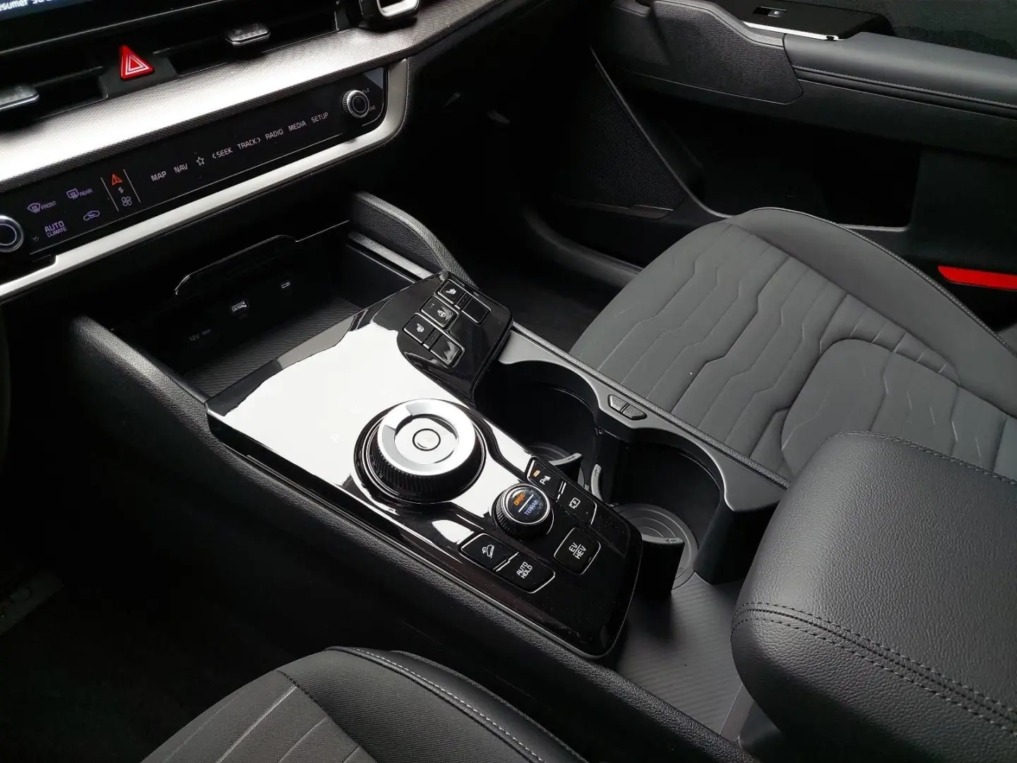 SPORTAGE 1.6T PLUG-IN-HYBRID AUTO. VISION KOMFOR