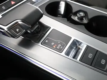 Audi A6 50 TFSI e qu 3x S LINE MATRIX