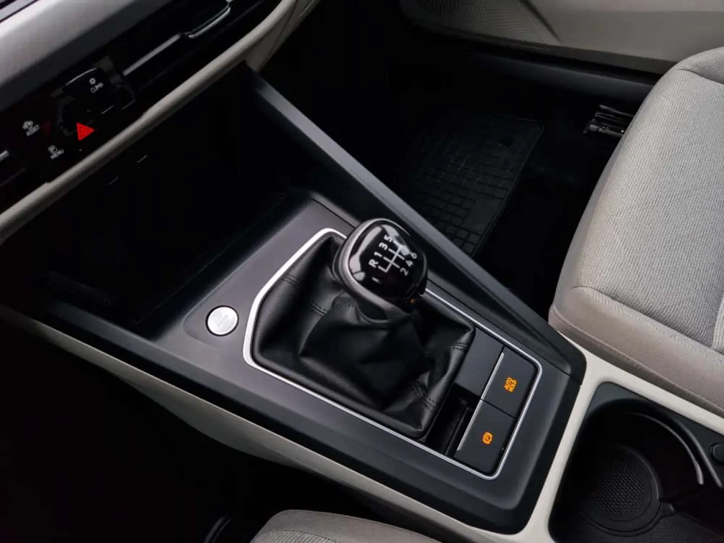 VOLKSWAGEN GOLF VIII VARIANT 1.5 TSI 130CP MT6 LIFE 2021