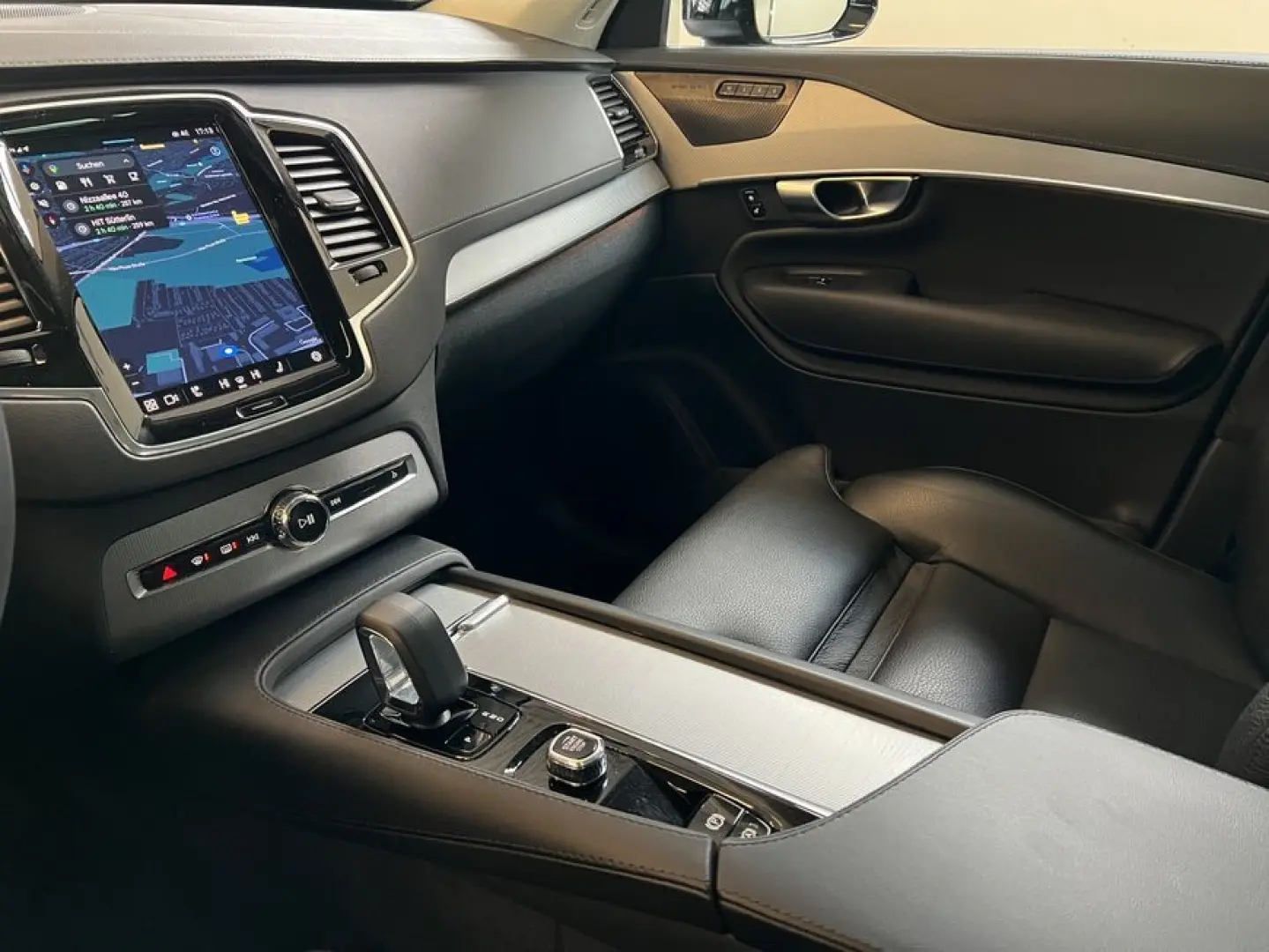 XC90 B5 AWD 7S Ultimate-Dark Glasd 360  HeadUpDi