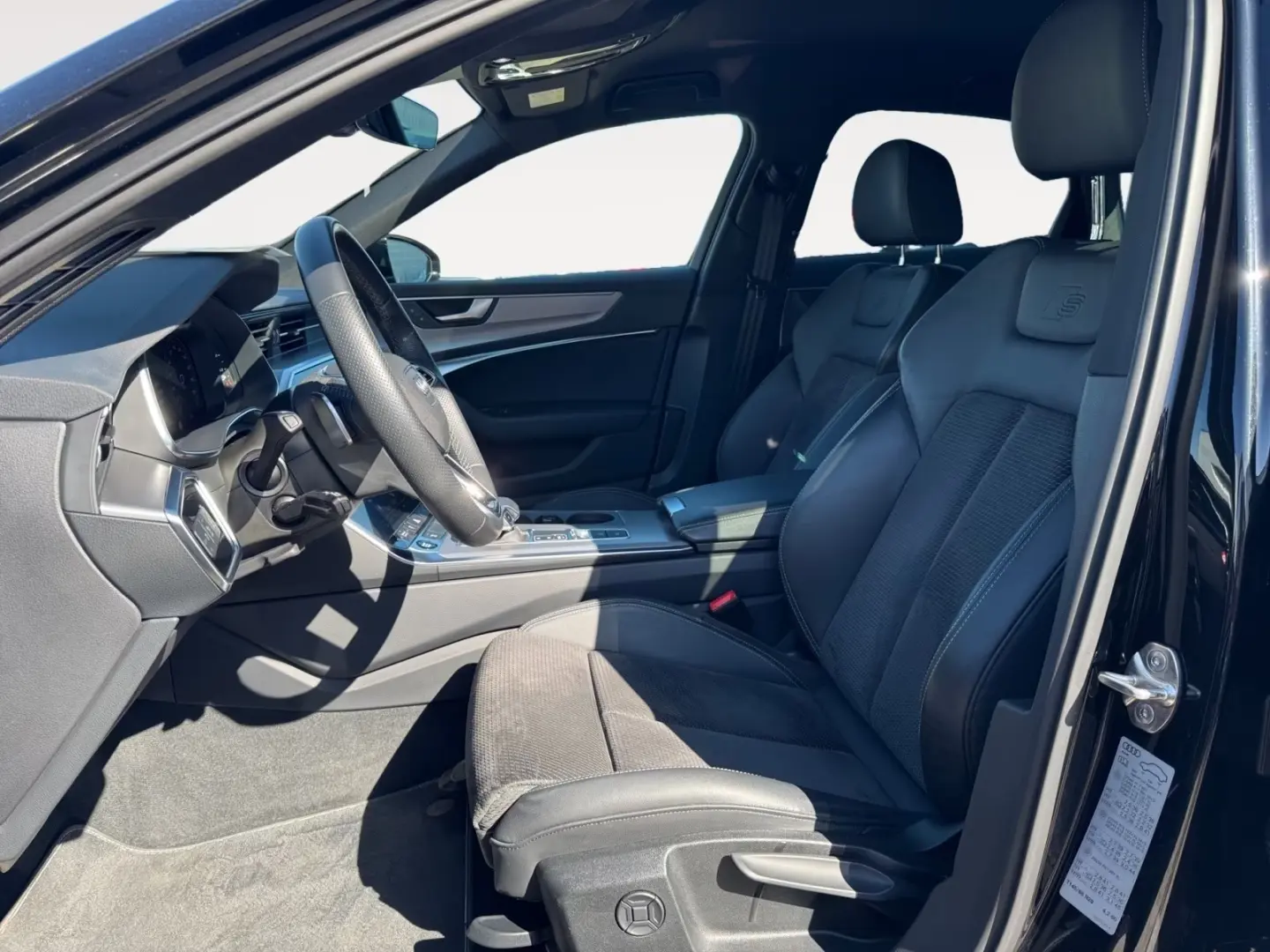 Audi A6 Limuzina S line 40 TDI quattro S tronic