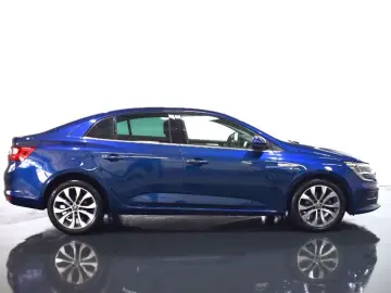 RENAULT MEGANE 1.3 TCe 140CP techno EDC