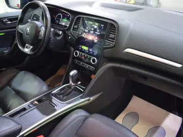 RENAULT MEGANE 1.3 TCe 140CP techno EDC