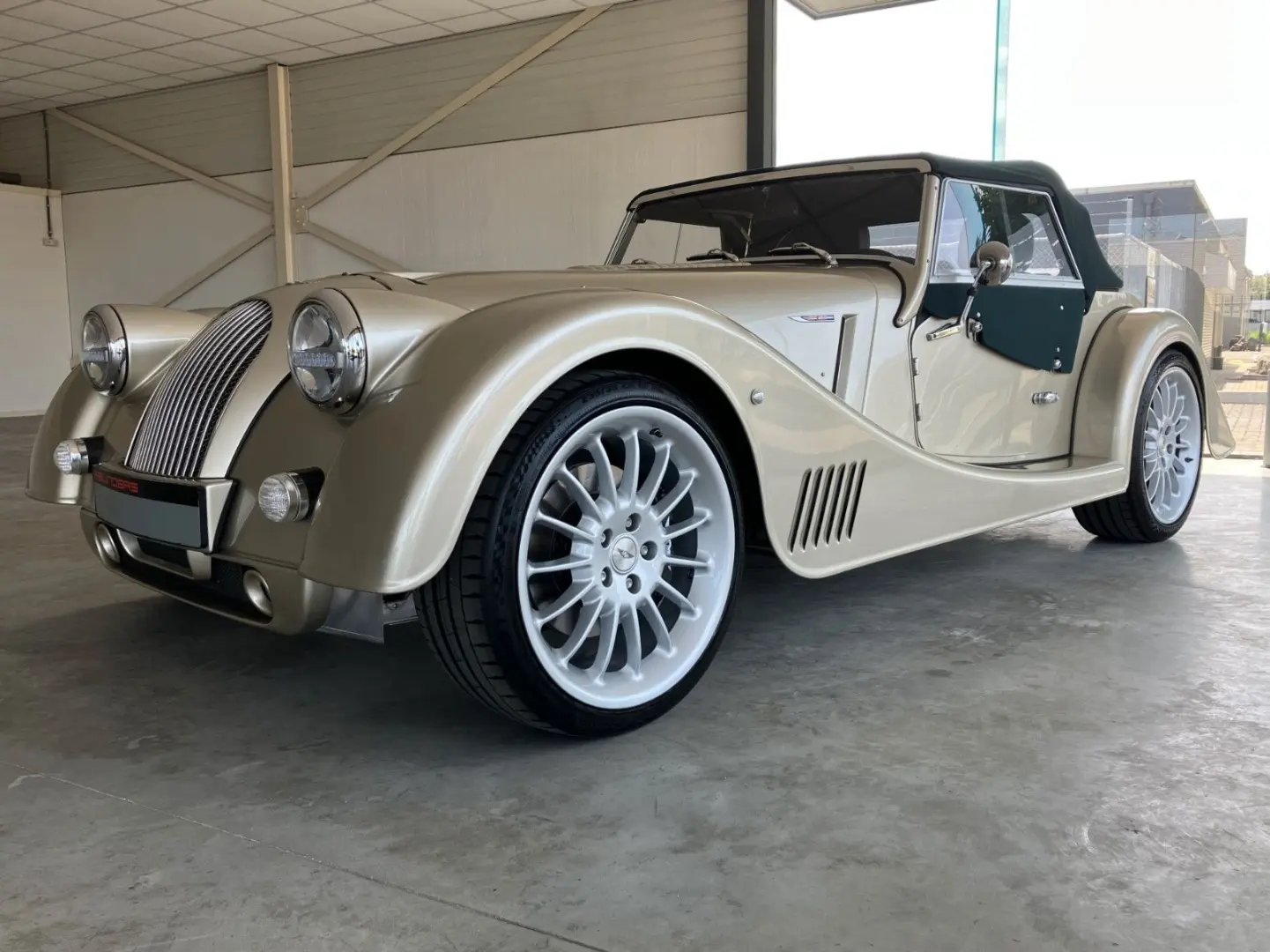 Plus 6 wie Neu 2023  Original    4.768 km. !!!
