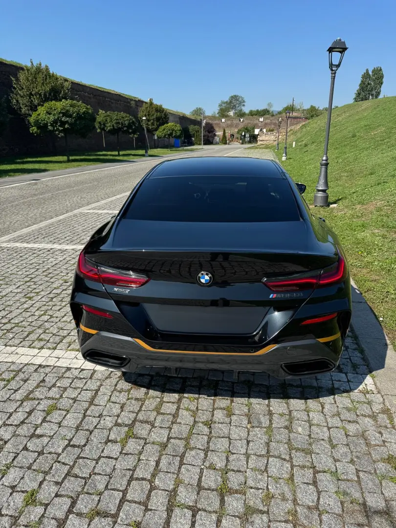 BMW M850