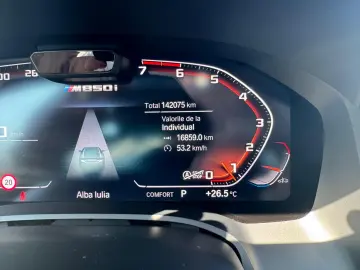 BMW M850