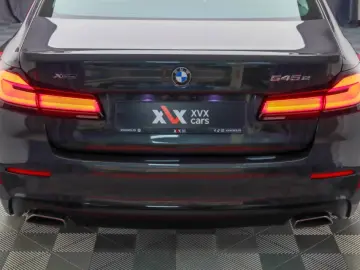 BMW Seria 5 xDrive 545e Faruri Laser Keyless