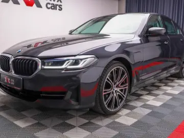 BMW Seria 5 xDrive 545e Faruri Laser Keyless