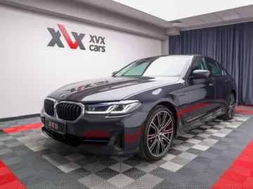 BMW Seria 5 xDrive 545e Faruri Laser Keyless
