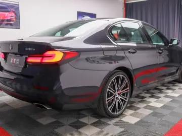 BMW Seria 5 xDrive 545e Faruri Laser Keyless