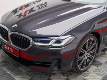 BMW Seria 5 xDrive 545e Faruri Laser Keyless