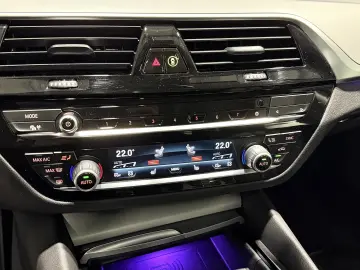 BMW Seria 5 xDrive 545e Faruri Laser Keyless