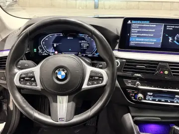 BMW Seria 5 xDrive 545e Faruri Laser Keyless