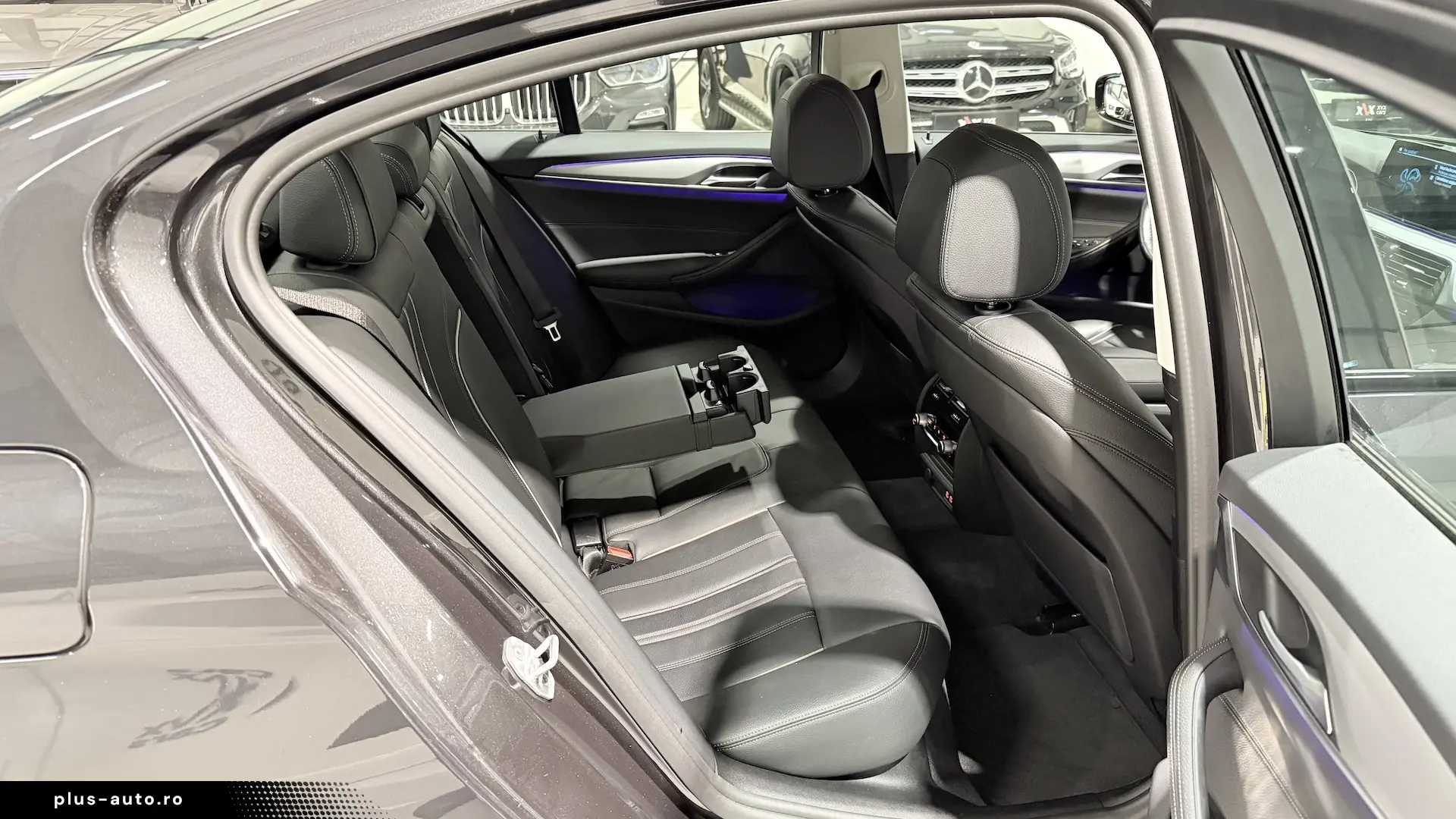 BMW Seria 5 xDrive 545e Faruri Laser Keyless