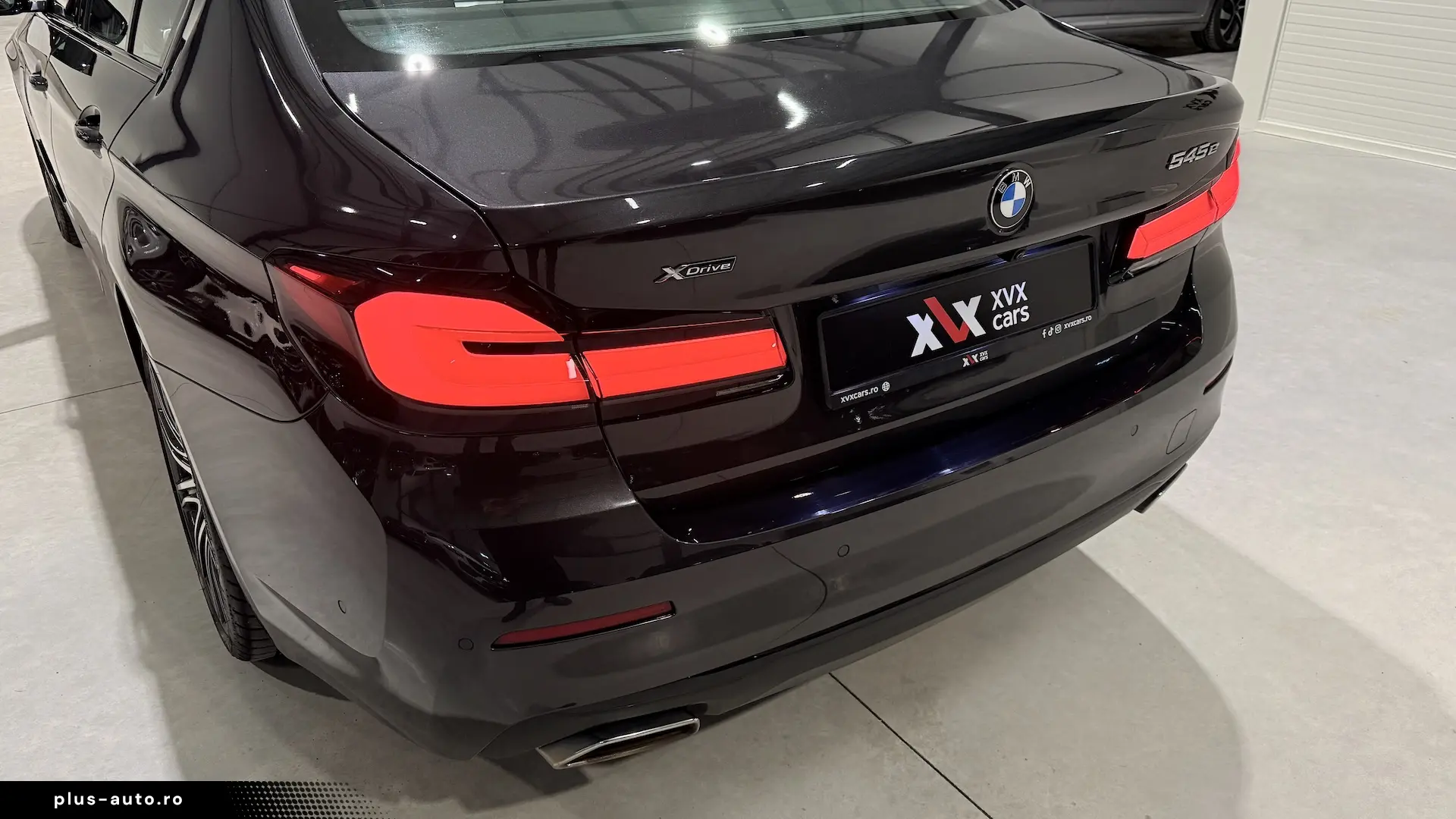 BMW Seria 5 xDrive 545e Faruri Laser Keyless