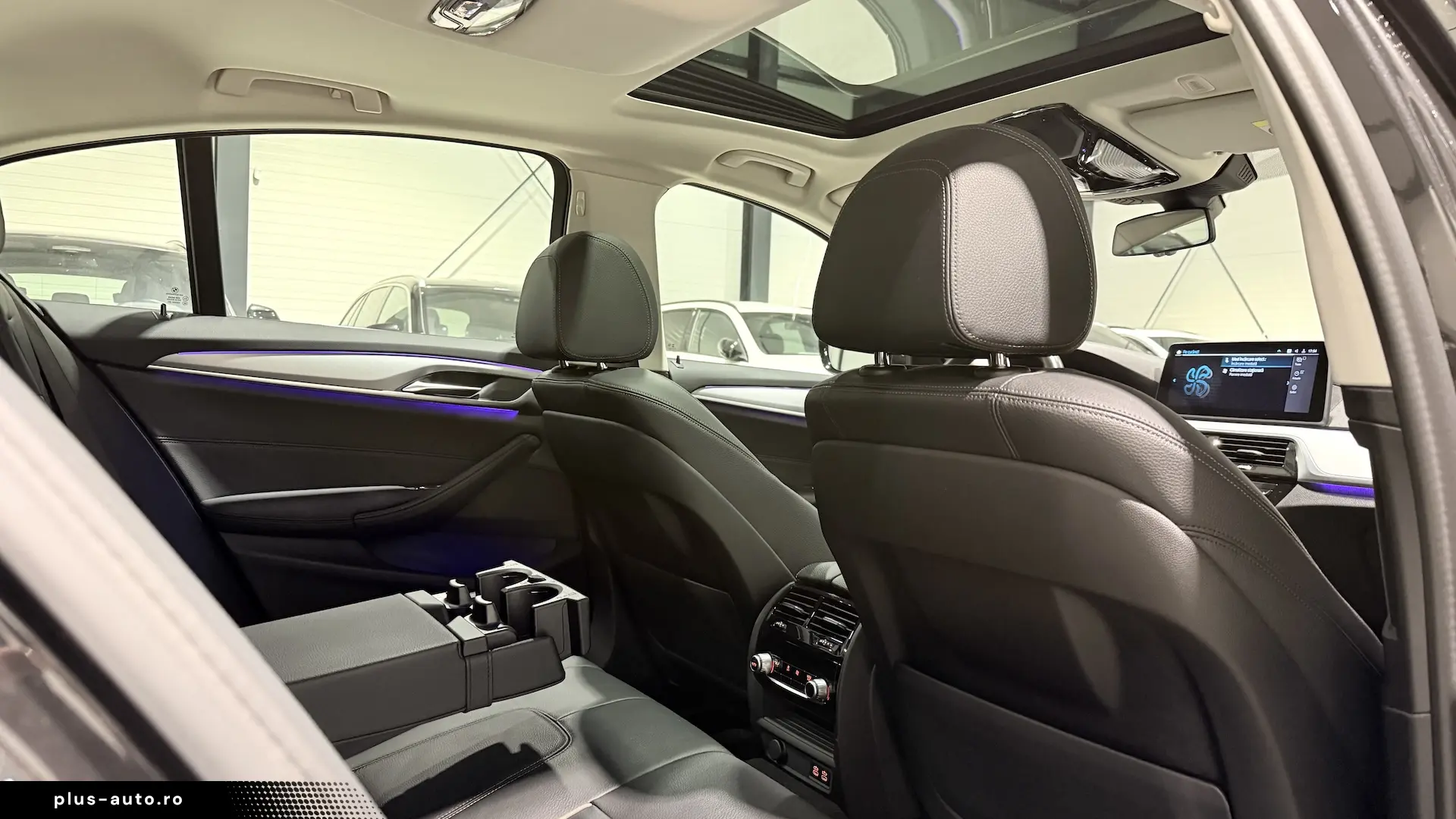 BMW Seria 5 xDrive 545e Faruri Laser Keyless