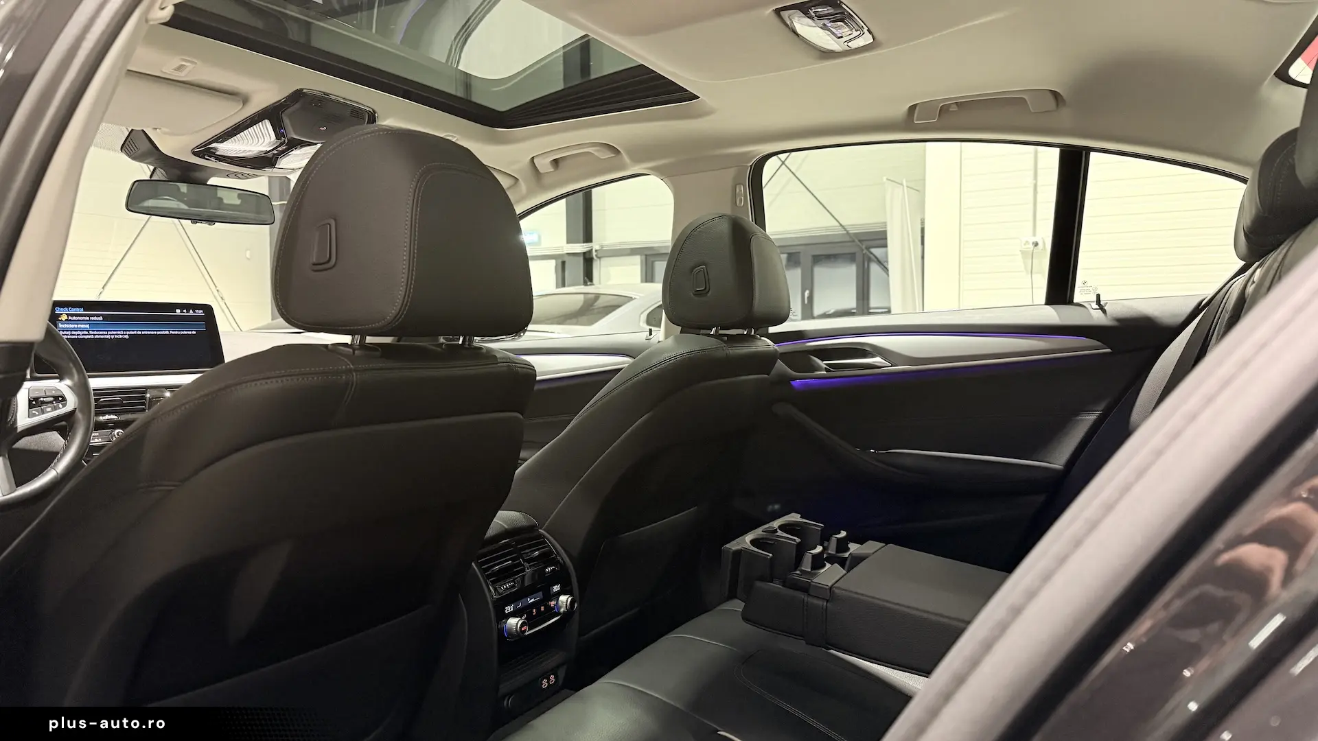 BMW Seria 5 xDrive 545e Faruri Laser Keyless