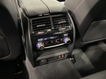 BMW Seria 5 xDrive 545e Faruri Laser Keyless