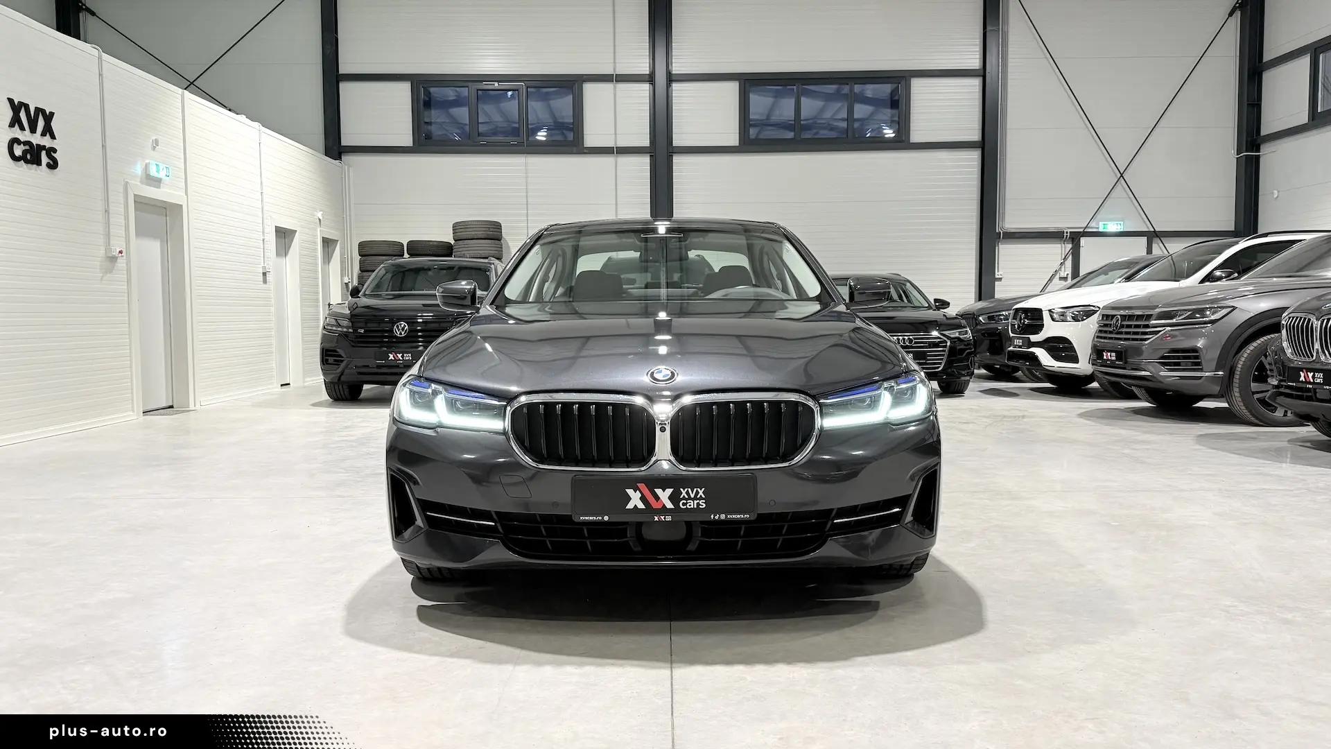 BMW Seria 5 xDrive 545e Faruri Laser Keyless