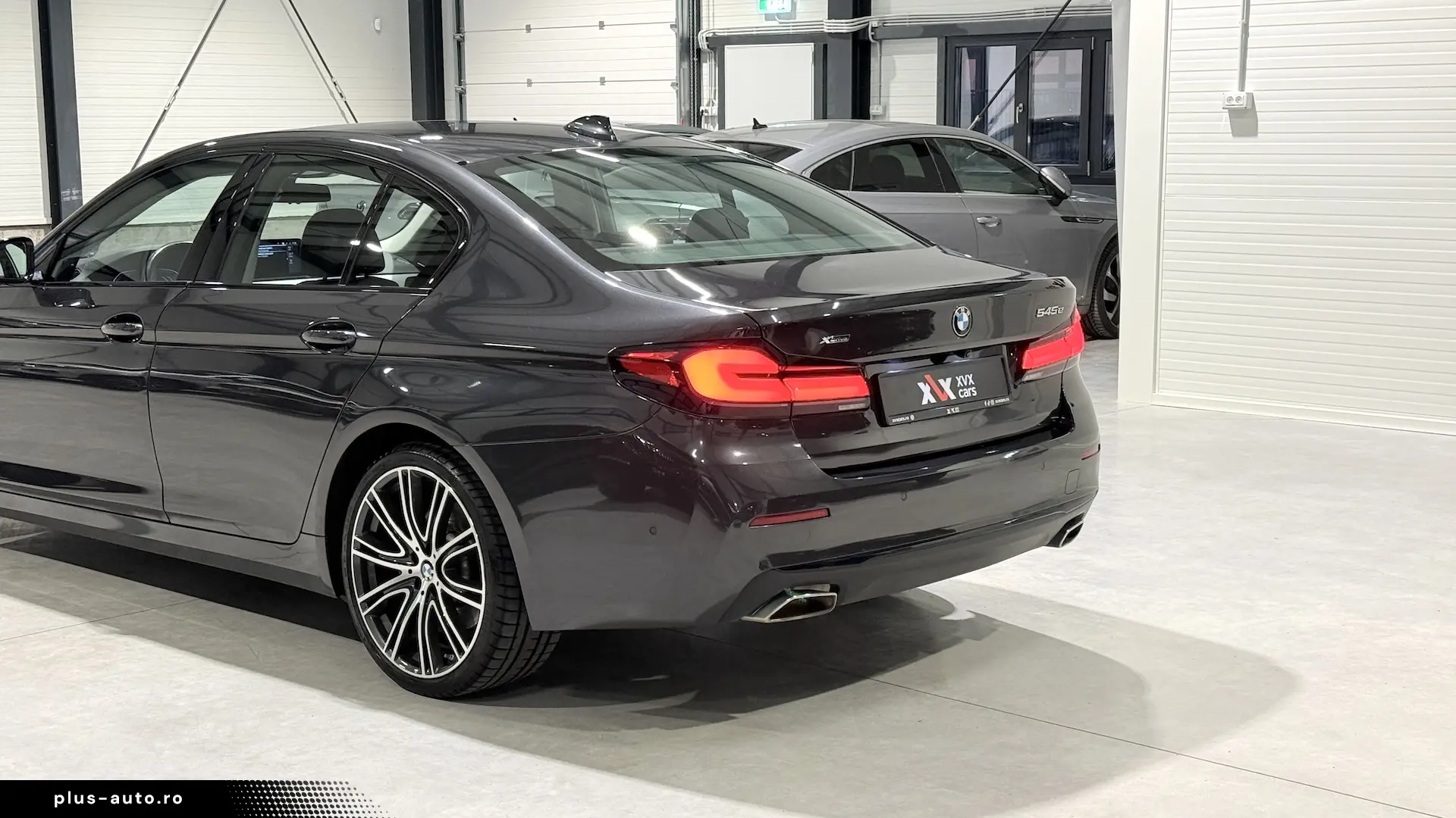 BMW Seria 5 xDrive 545e Faruri Laser Keyless