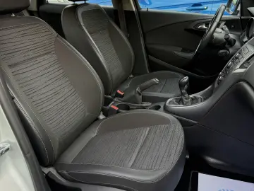 Opel Astra 1.4 ECOTEC Turbo Selection