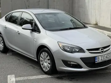 Opel Astra 1.4 ECOTEC Turbo Selection