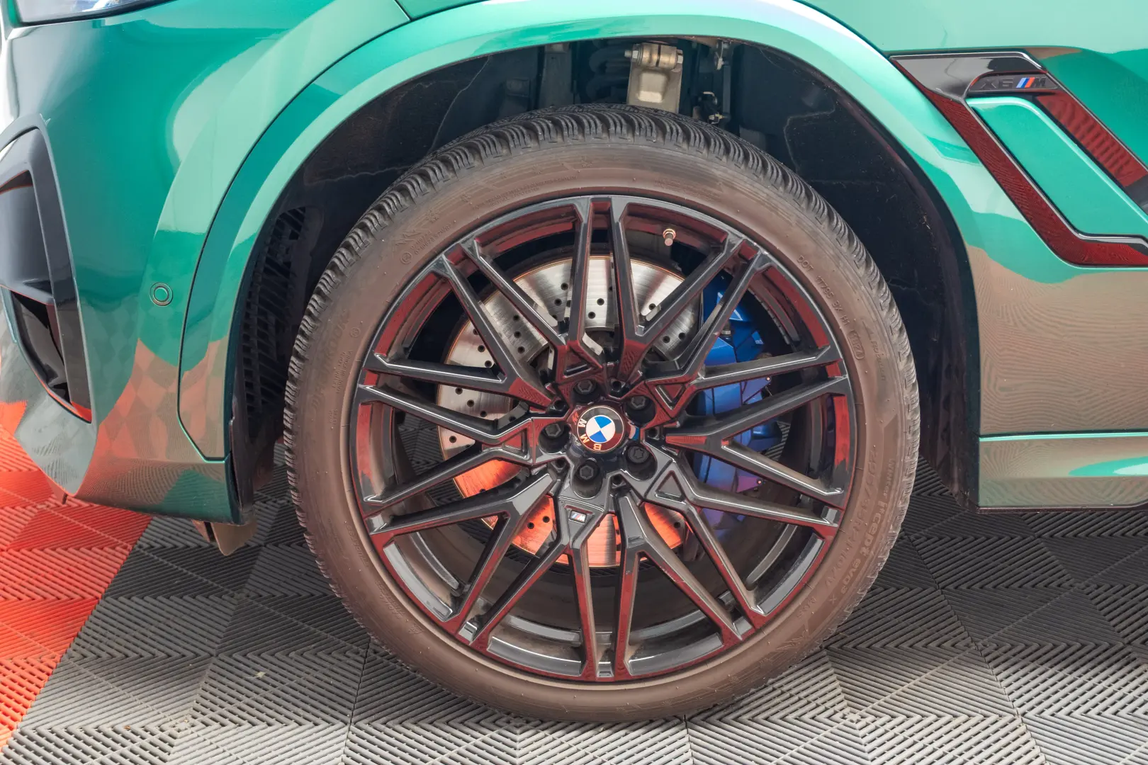 BMW X6 M Competition Facelift Verde Isle of Man metalic M