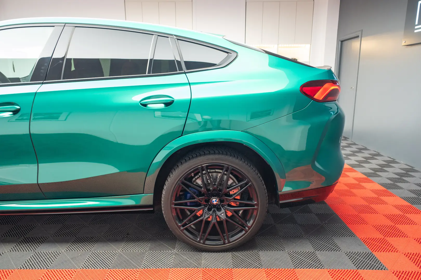 BMW X6 M Competition Facelift Verde Isle of Man metalic M