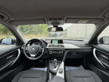BMW Seria 3 318i Aut. Advantage