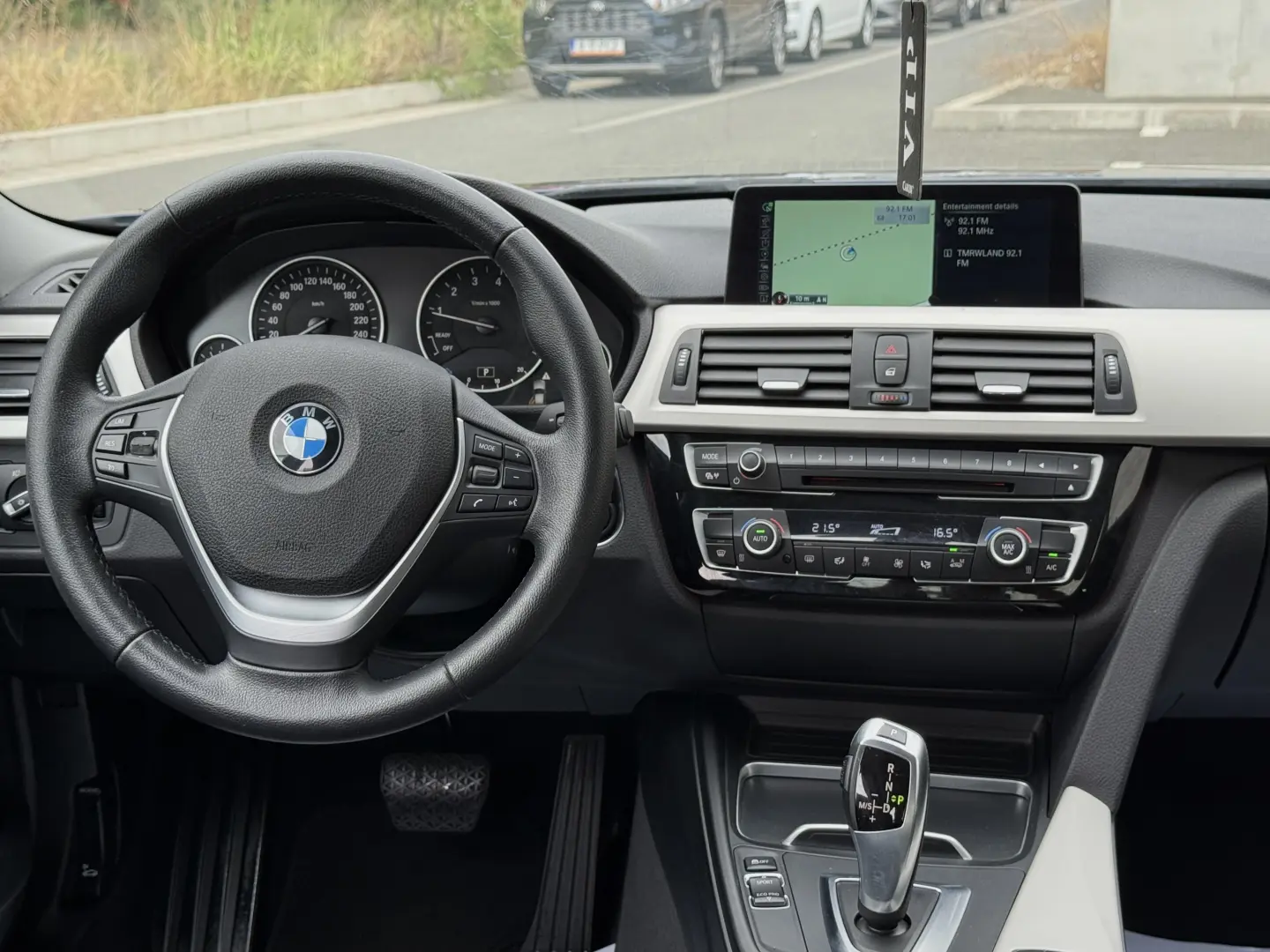 BMW Seria 3 318i Aut. Advantage