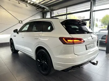 Touareg 3.0 TSI R-Line 4M Pano AHK HUD 360  LM20