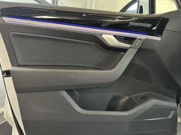 Touareg 3.0 TSI R-Line 4M Pano AHK HUD 360  LM20