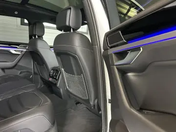 Touareg 3.0 TSI R-Line 4M Pano AHK HUD 360  LM20