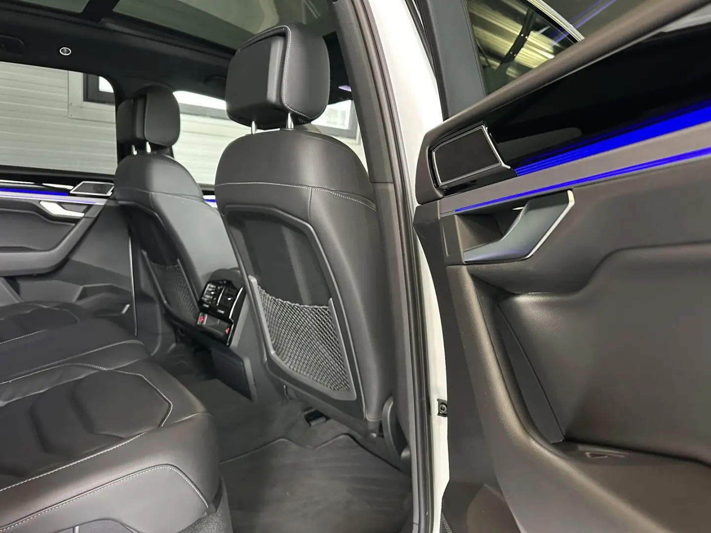 Touareg 3.0 TSI R-Line 4M Pano AHK HUD 360  LM20