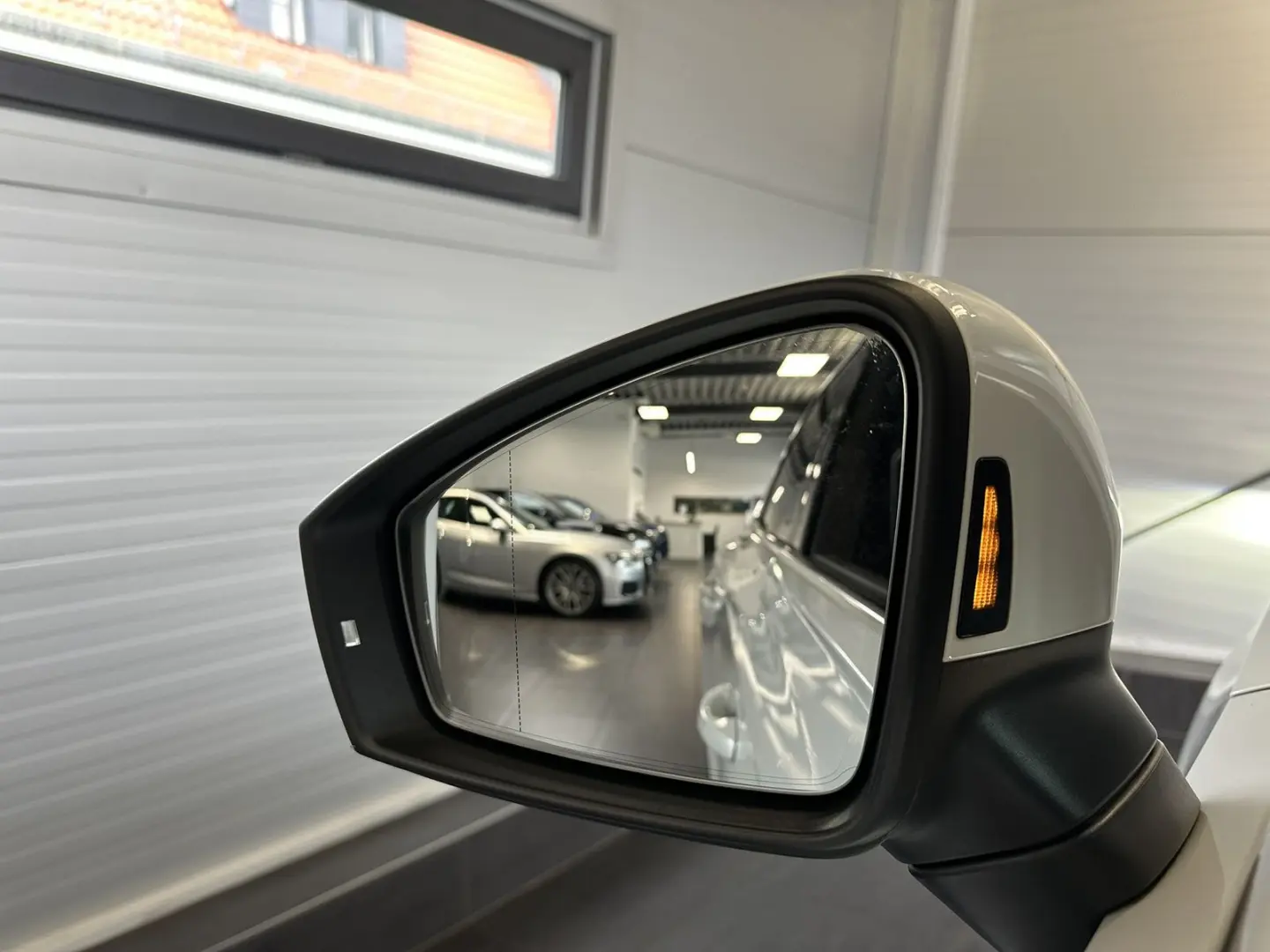 Touareg 3.0 TSI R-Line 4M Pano AHK HUD 360  LM20