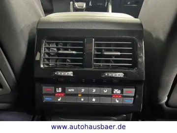 Touareg R-Line 4Motion AHK HEADUP MASSAGE STBL