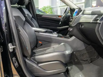 Mercedes-Benz M-Class 250 4MATIC
