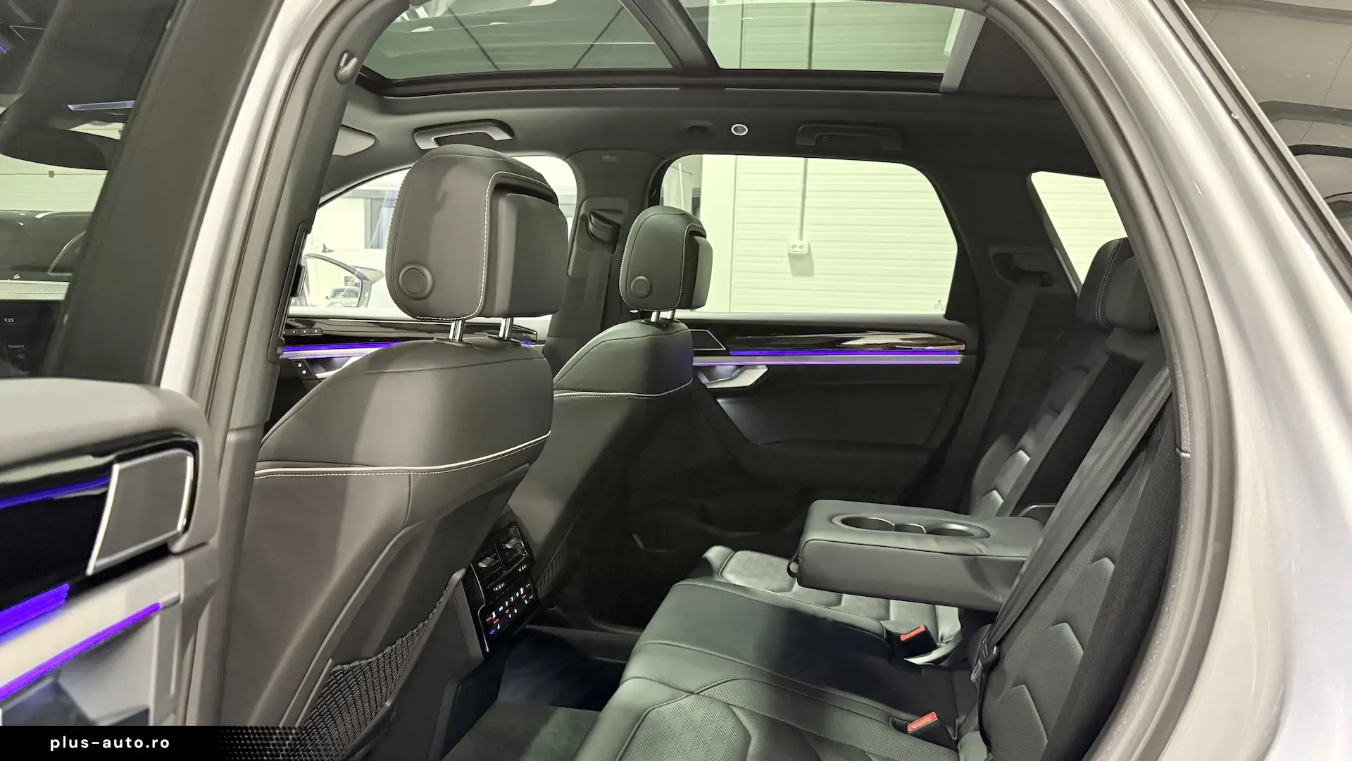 VW Touareg Matrix Scaune Ventilate Panoramic HeadUp ACC