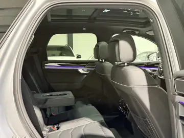 VW Touareg Matrix Scaune Ventilate Panoramic HeadUp ACC