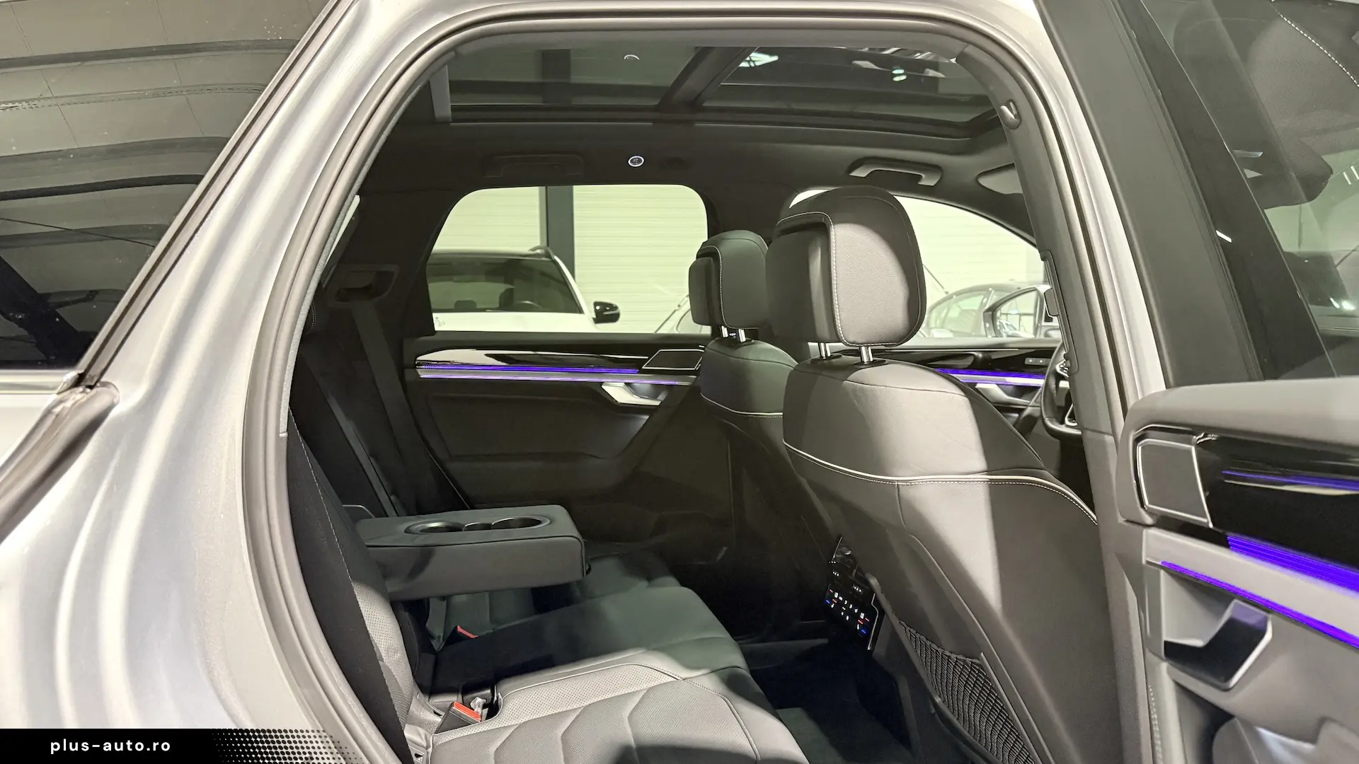 VW Touareg Matrix Scaune Ventilate Panoramic HeadUp ACC