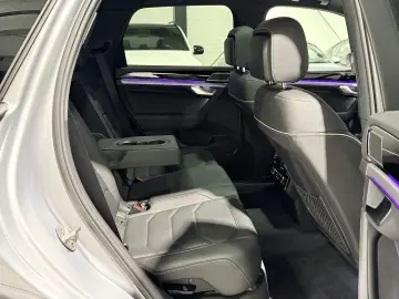 VW Touareg Matrix Scaune Ventilate Panoramic HeadUp ACC